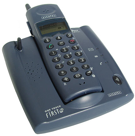 Alcatel One Touch First 40 - Обзор радиотелефона.